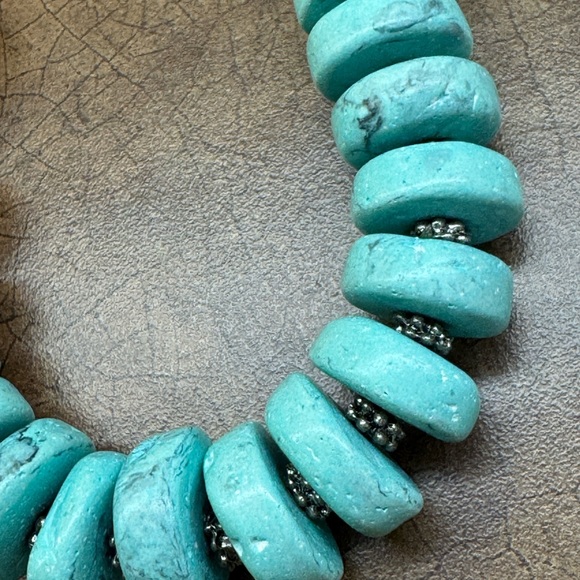 Multicolor Beaded Necklace - Picture 3 of 6